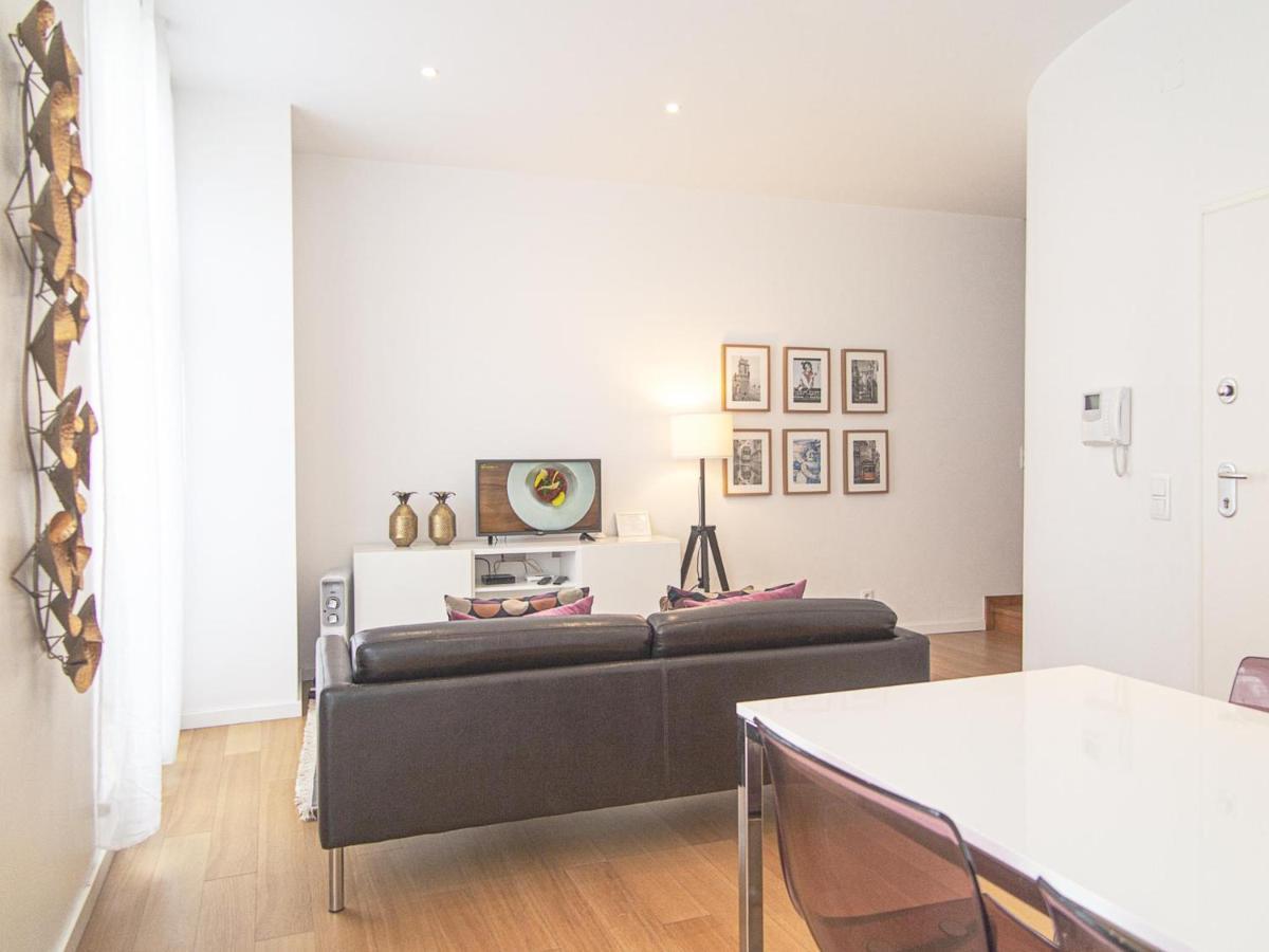 Baixa Chiado 2 Bedroom Duplex Apt With Ac Elevator Lissabon Exterior foto